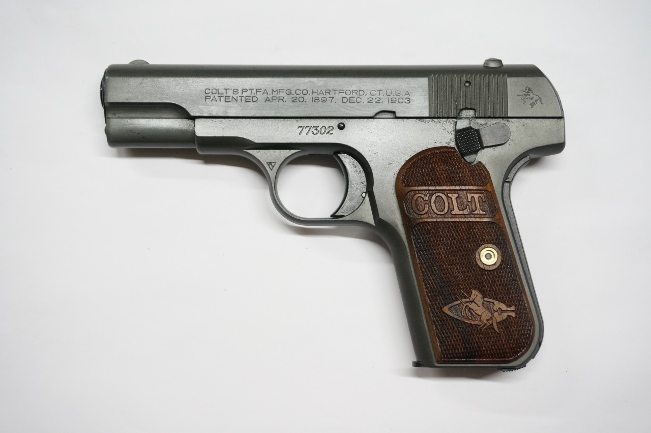 人気大人気コルト COLT M1903 コルト .32 オート 木製グリップ モデルガン